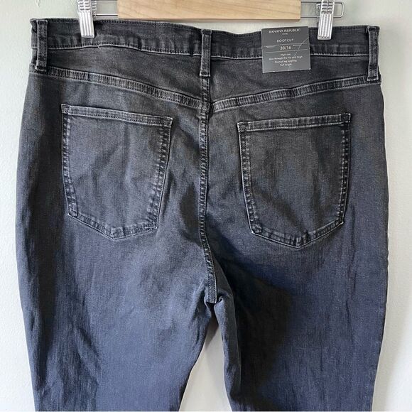 SOLD NOT AVAILABLE!! BANANA REPUBLIC High-Rise Bootcut Jean, Black, Size 18 - Picture 7 of 10